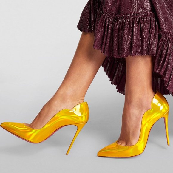 NIB$825 Christian Louboutin Hot Chick 100 Patent Leather Scalloped Pump Heels 36 - Picture 1 of 12